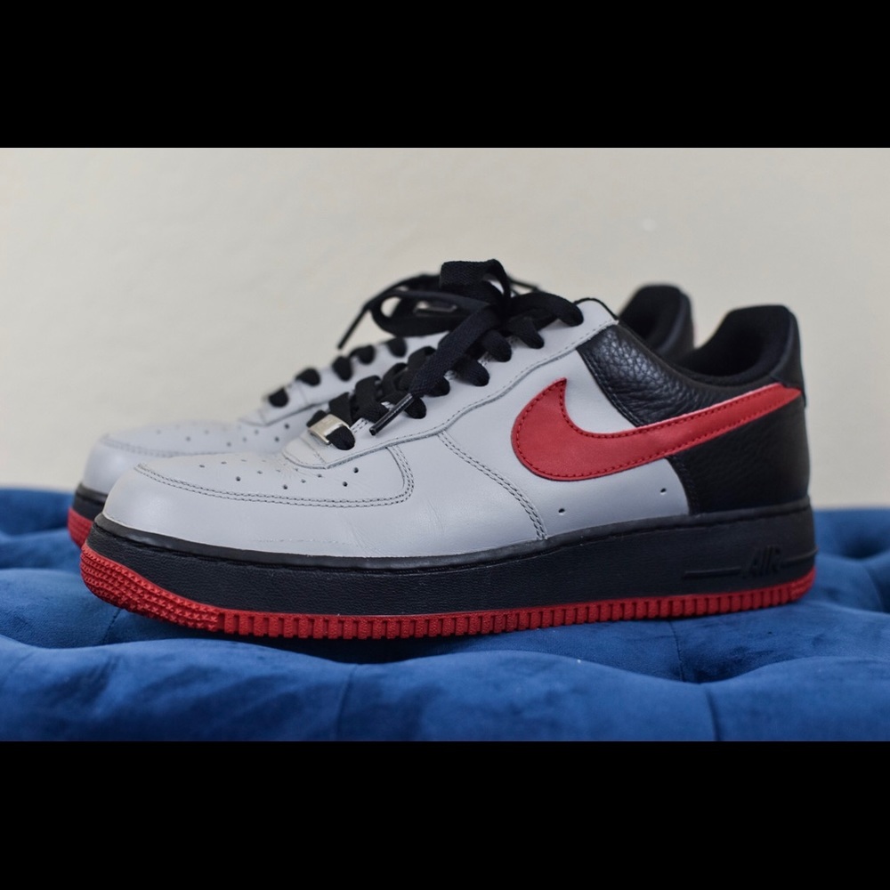 Men’s 9.5 AF1 Gray Blk/Varsity Red 07’ - Picture 1 of 7